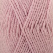 DROPS Karisma Uni Colour garn - 50g - Ljus puder rosa (66)